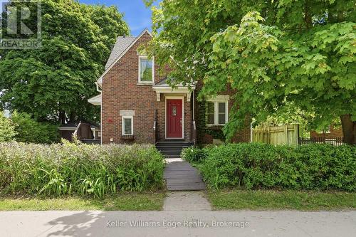 99 ST ANDREWS STREET  Cambridge, ON N1S 1M7