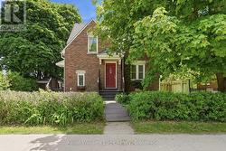 99 ST ANDREWS STREET  Cambridge, ON N1S 1M7