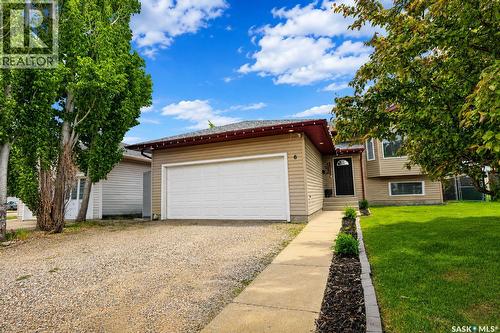 6 Dmyterko Bay, Prince Albert, SK 
