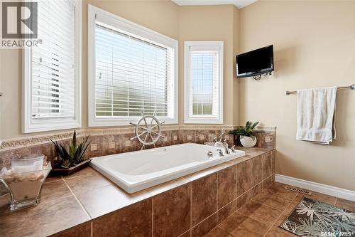 4501 Bergamot Bay E, Regina, SK 