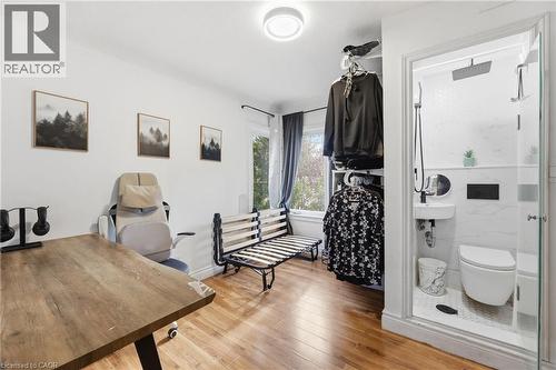 15 West 1St Street, Hamilton, ON 