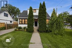 15 WEST 1ST STREET  Hamilton (Bonnington), ON L9C 3B5