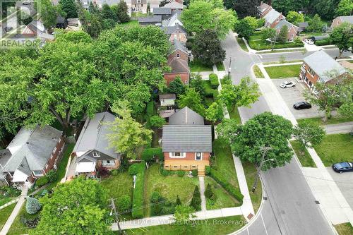 5 Brentwood Avenue, Kitchener, ON 