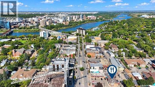 D & E 835 Broadway Avenue, Saskatoon, SK 