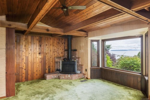 4950 Lochside Dr, Saanich, BC 