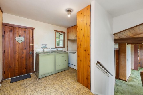 4950 Lochside Dr, Saanich, BC 