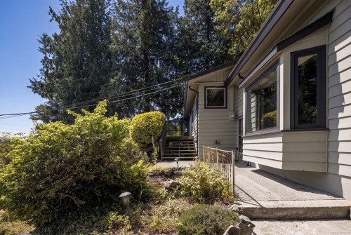 4950 Lochside Dr, Saanich, BC 