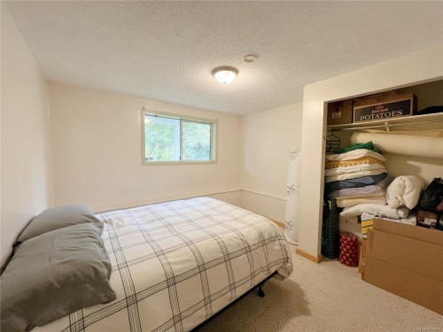 406 Matchlee Dr, Gold River, BC 