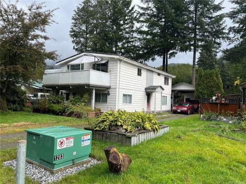 406 Matchlee Dr, Gold River, BC 