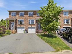 79 Collingwood Court  Dartmouth, NS B2W 0G4