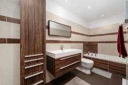 Master Bathroom - 