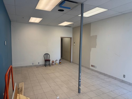 Commerce - 208-309 Rue Sherbrooke, Magog, QC 