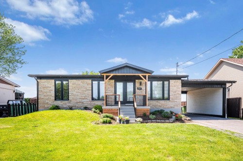 889 Rue Lanoue  Saint-Jean-Sur-Richelieu, QC J3B 2G1