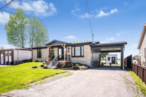 Façade - 889 Rue Lanoue, Saint-Jean-Sur-Richelieu, QC - Outdoor
