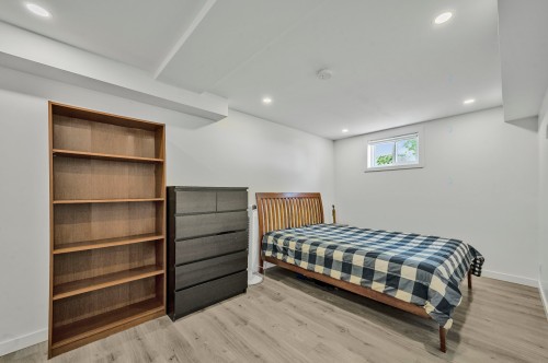 Rangement - 889 Rue Lanoue, Saint-Jean-Sur-Richelieu, QC - Indoor Photo Showing Bedroom