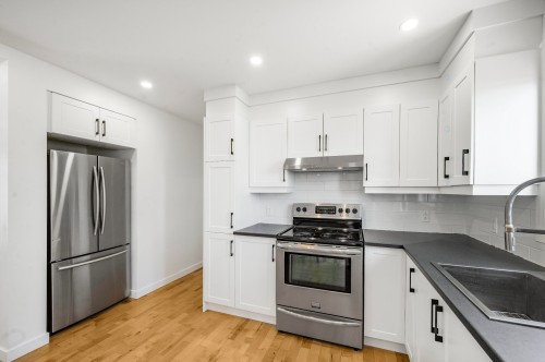 Cuisine - 889 Rue Lanoue, Saint-Jean-Sur-Richelieu, QC - Indoor Photo Showing Kitchen