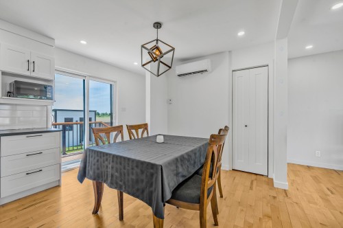 Salle - 889 Rue Lanoue, Saint-Jean-Sur-Richelieu, QC - Indoor Photo Showing Dining Room