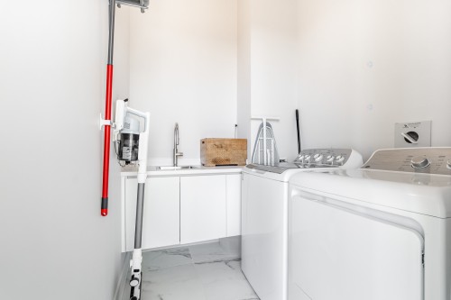 Salle de lavage - 1204-605 Rue De L'Escale, Brossard, QC 