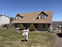 523/525 TRURO HEIGHTS Road  Truro Heights, NS B6L 1Y2