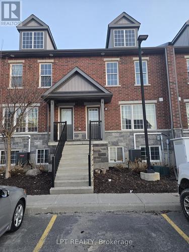 4 - 244 PENETANGUISHENE ROAD  Barrie, ON L4M 7C2
