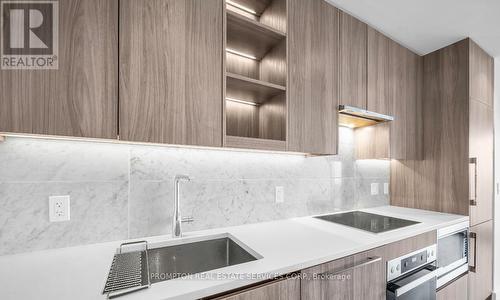 1210 - 85 Mcmahon Drive, Toronto, ON 
