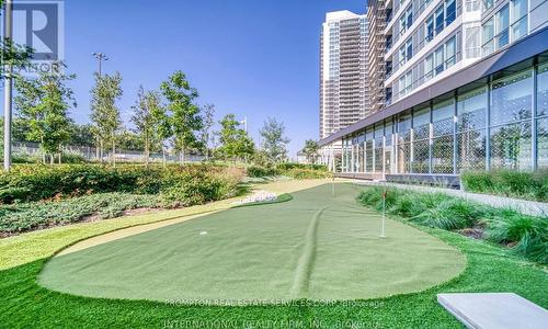1210 - 85 Mcmahon Drive, Toronto, ON 