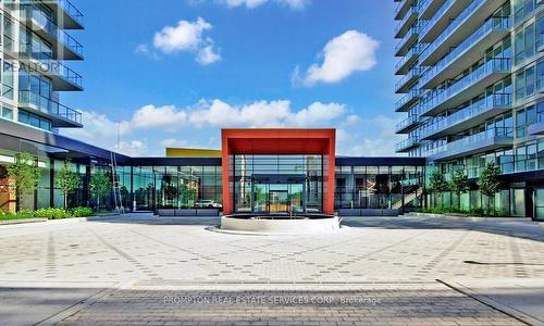 1210 - 85 Mcmahon Drive, Toronto, ON 