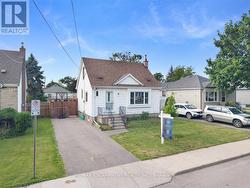 128 EAST 39TH STREET  Hamilton, ON L8V 4H3