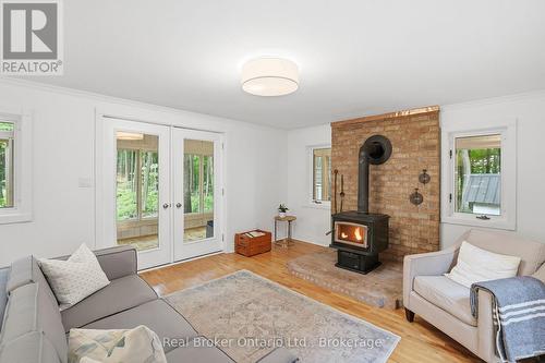 Family room - 805500 25 Side Road, Grey Highlands, ON 