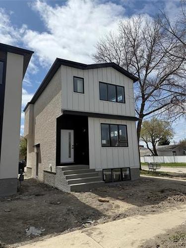 1508 Pritchard Ave, Winnipeg, MB 