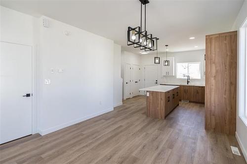 1508 Pritchard Ave, Winnipeg, MB 