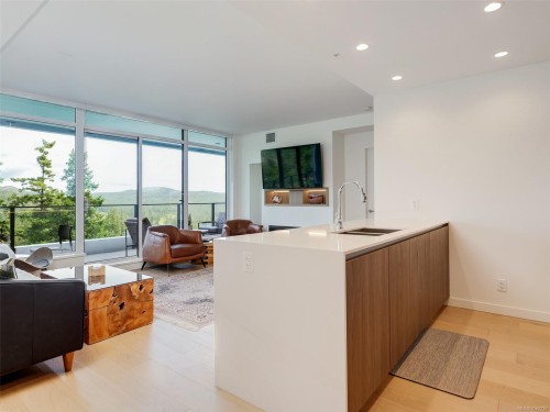 #914-2000 Hannington Rd, Langford, BC 