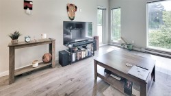 #304-767 Tyee Rd Victoria, BC V9A 0G5