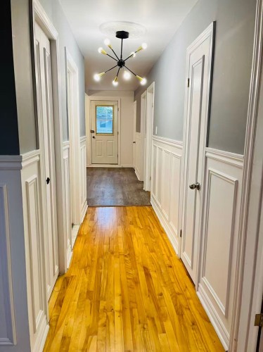 Corridor - 1-1028 Rue Marquette, Longueuil (Le Vieux-Longueuil), QC 