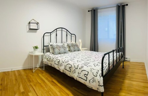 Chambre à coucher - 1-1028 Rue Marquette, Longueuil (Le Vieux-Longueuil), QC 