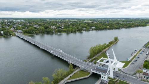 Photo aérienne - 236  - 238 Rue Champlain, Saint-Jean-Sur-Richelieu, QC - Outdoor With Body Of Water With View