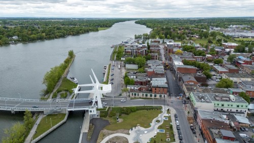Photo aérienne - 236  - 238 Rue Champlain, Saint-Jean-Sur-Richelieu, QC - Outdoor With Body Of Water With View