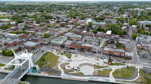 Photo aérienne - 236  - 238 Rue Champlain, Saint-Jean-Sur-Richelieu, QC - Outdoor With View