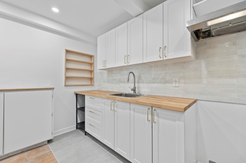 Cuisine - 236  - 238 Rue Champlain, Saint-Jean-Sur-Richelieu, QC - Indoor Photo Showing Kitchen
