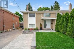 121 SAINT LUCIE DRIVE Toronto, ON M9M 1T4