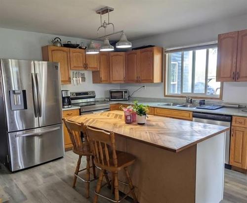 63 Railway Ave, Tolstoi, MB 