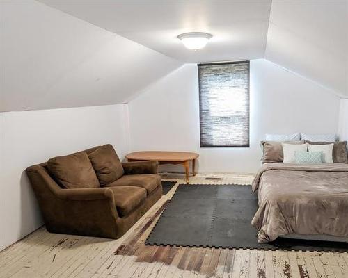 63 Railway Ave, Tolstoi, MB 