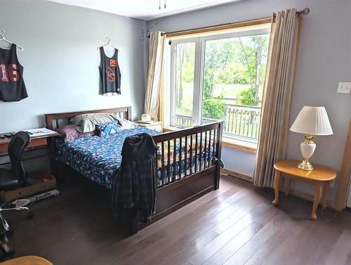 63 Railway Ave, Tolstoi, MB 