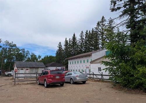 63 Railway Ave, Tolstoi, MB 
