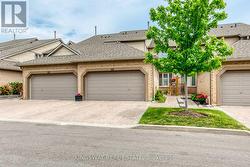 66 - 1725 THE CHASE ROAD  Mississauga, ON L5M 4N3