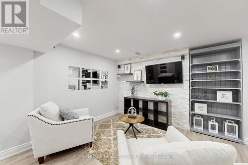 3892 Arvona Place, Mississauga, ON 