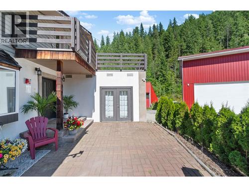 2054 Trans Canada Highway, Sicamous, BC 