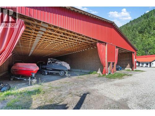 2054 Trans Canada Highway, Sicamous, BC 