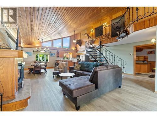 2054 Trans Canada Highway, Sicamous, BC 