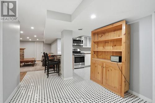 1642 King Street E, Hamilton, ON 